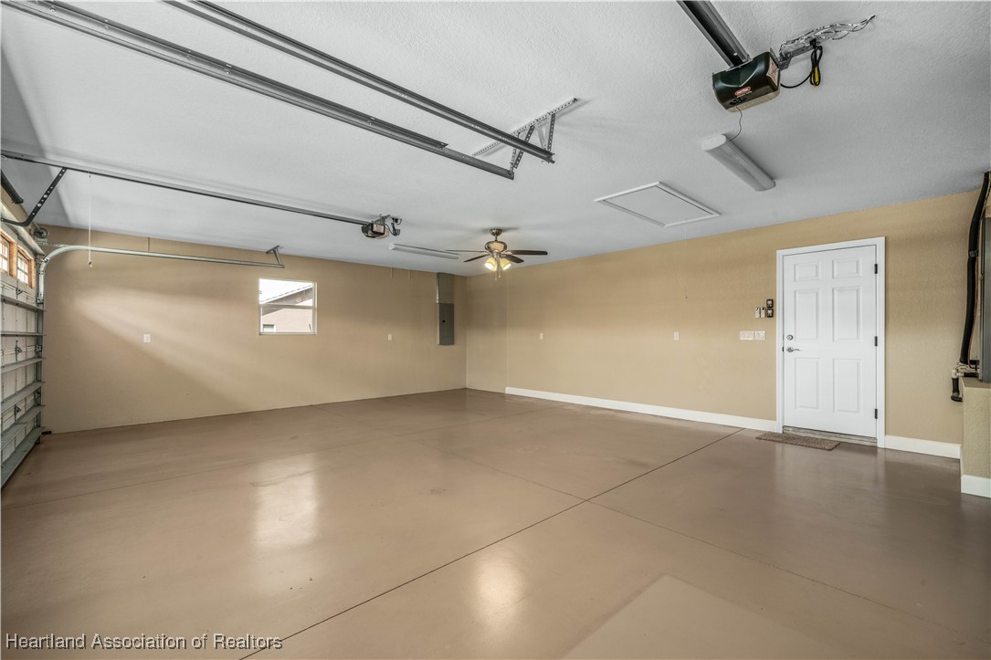 Sebring, Florida 33875, United States, 3 Bedrooms Bedrooms, ,2 BathroomsBathrooms,Residential,Contingent,14510