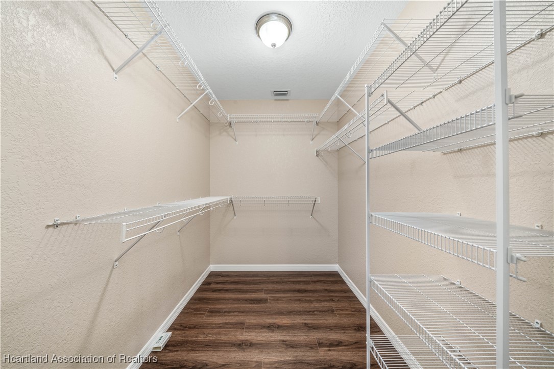 Sebring, Florida 33875, United States, 3 Bedrooms Bedrooms, ,2 BathroomsBathrooms,Residential,Contingent,14510