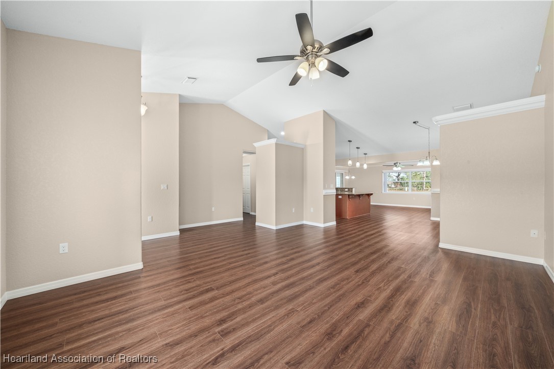 Sebring, Florida 33875, United States, 3 Bedrooms Bedrooms, ,2 BathroomsBathrooms,Residential,Contingent,14510