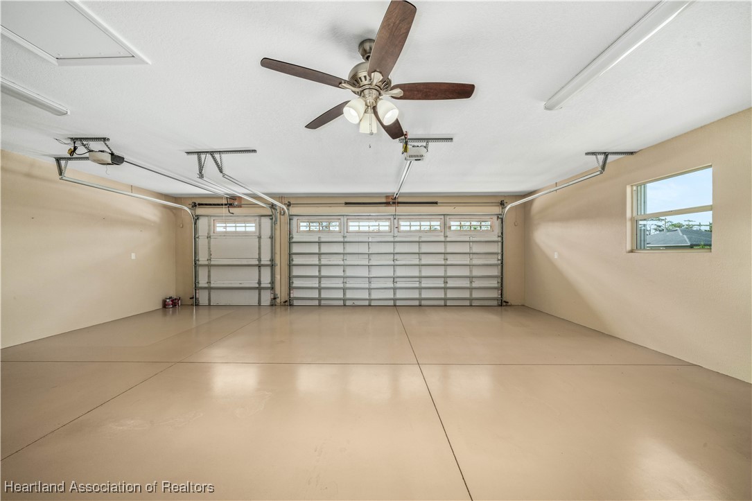 Sebring, Florida 33875, United States, 3 Bedrooms Bedrooms, ,2 BathroomsBathrooms,Residential,Contingent,14510