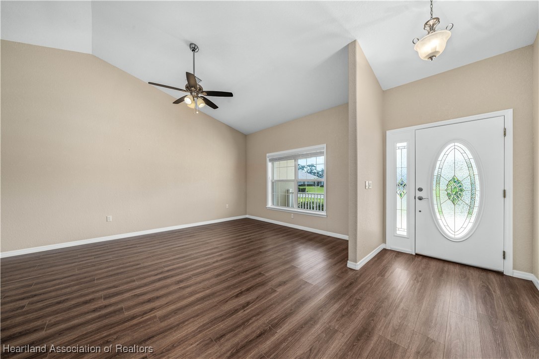 Sebring, Florida 33875, United States, 3 Bedrooms Bedrooms, ,2 BathroomsBathrooms,Residential,Contingent,14510