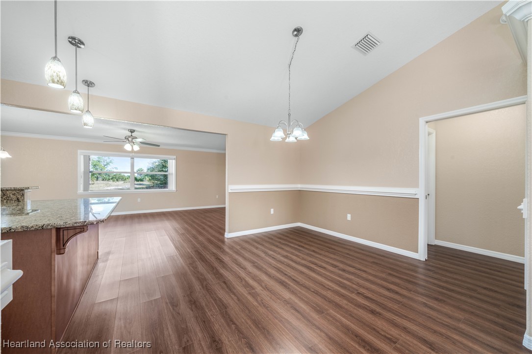 Sebring, Florida 33875, United States, 3 Bedrooms Bedrooms, ,2 BathroomsBathrooms,Residential,Contingent,14510