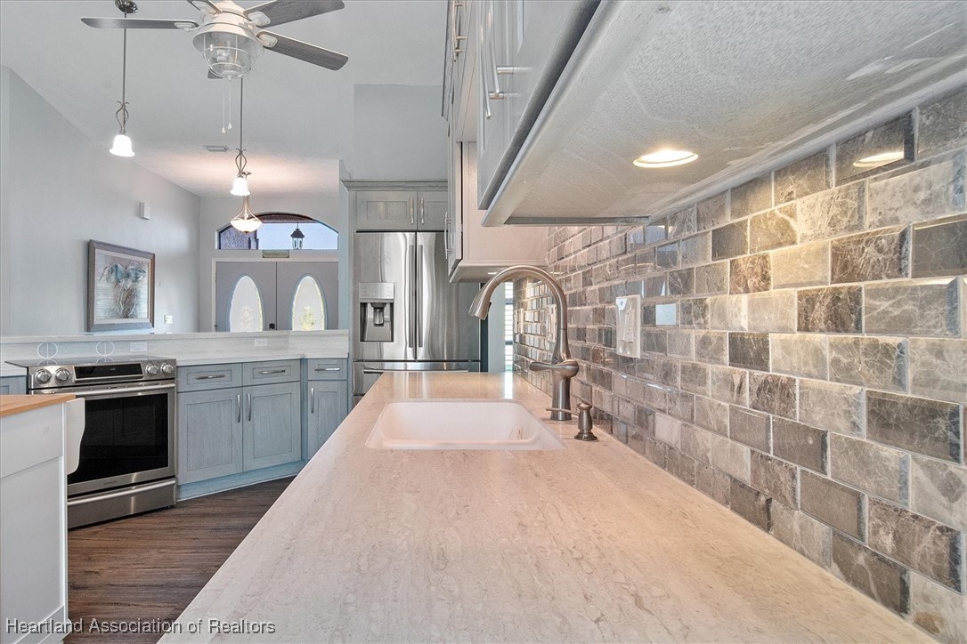 Sebring, Florida 33872, United States, 3 Bedrooms Bedrooms, ,2 BathroomsBathrooms,Residential,Contingent,19890