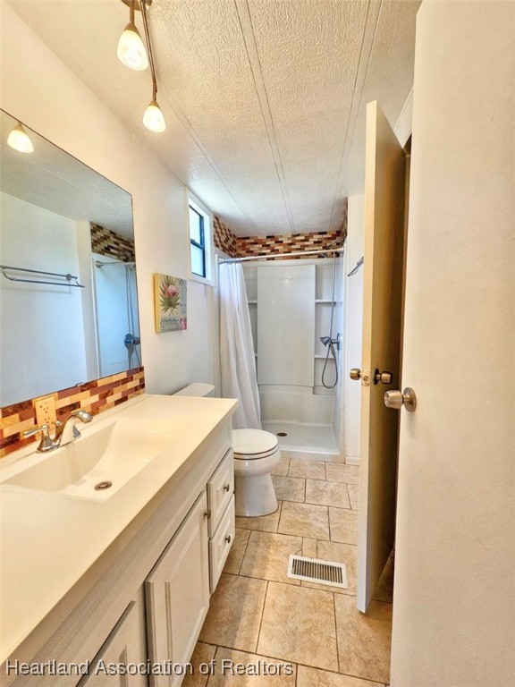 Sebring, Florida 33875, United States, 3 Bedrooms Bedrooms, ,2 BathroomsBathrooms,Residential,Active,165067