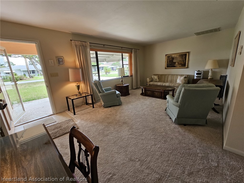 Sebring, Florida 33870, United States, 2 Bedrooms Bedrooms, ,2 BathroomsBathrooms,Residential,Contingent,62064