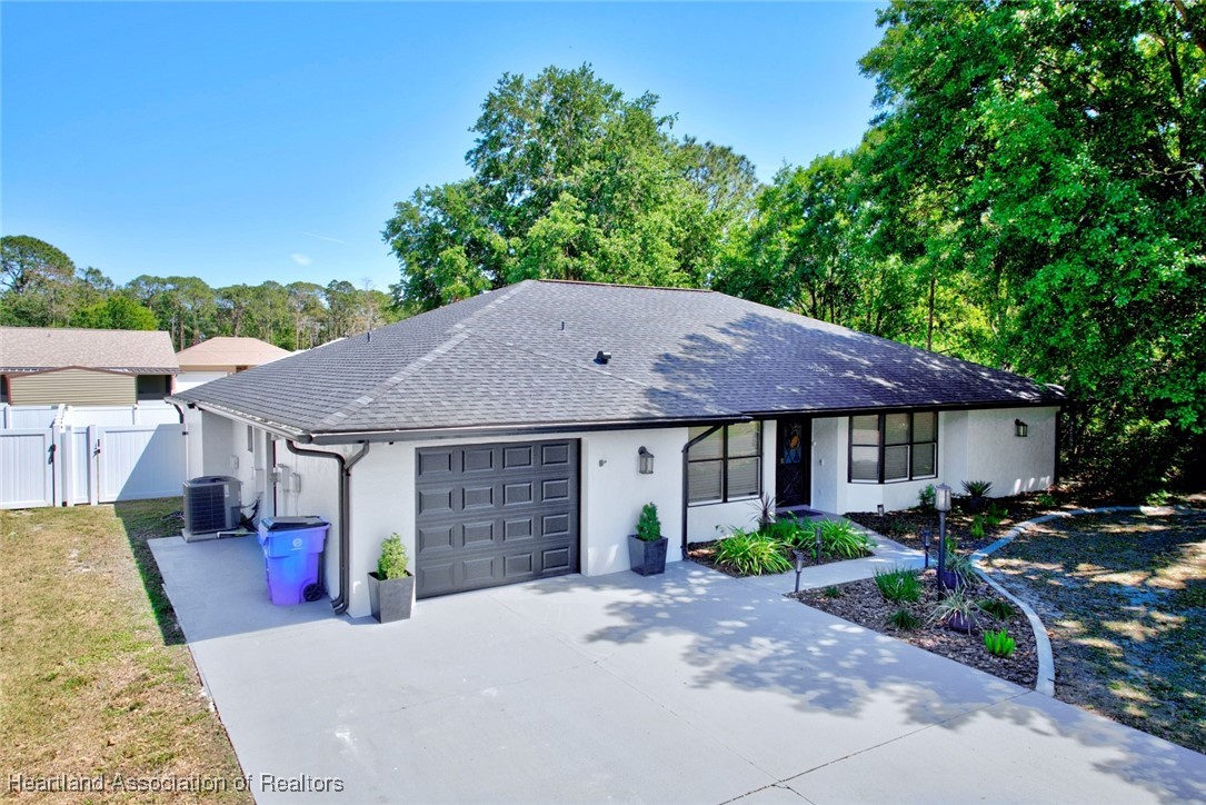 Sebring, Florida 33872, United States, 3 Bedrooms Bedrooms, ,2 BathroomsBathrooms,Residential,Active,95407