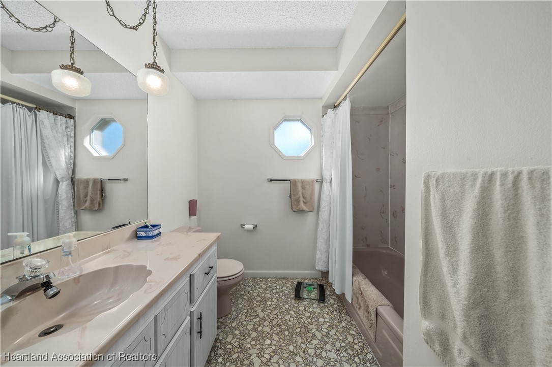 Sebring, Florida 33875, United States, 3 Bedrooms Bedrooms, ,3 BathroomsBathrooms,Residential,Pending,5121