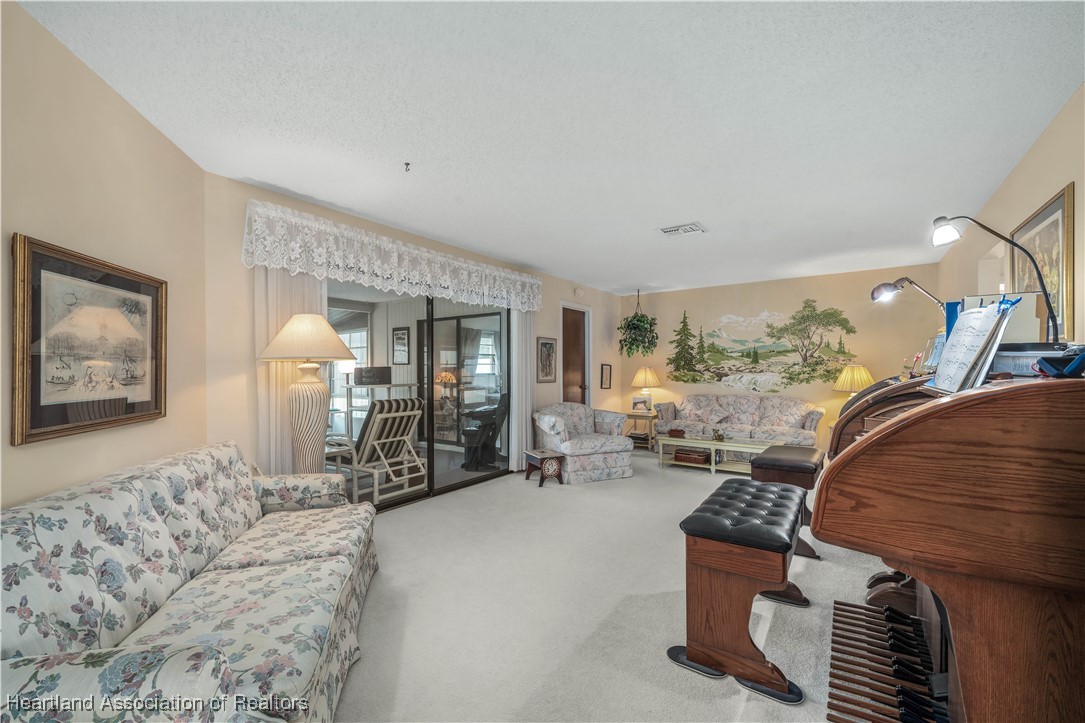 Sebring, Florida 33875, United States, 3 Bedrooms Bedrooms, ,3 BathroomsBathrooms,Residential,Pending,5121