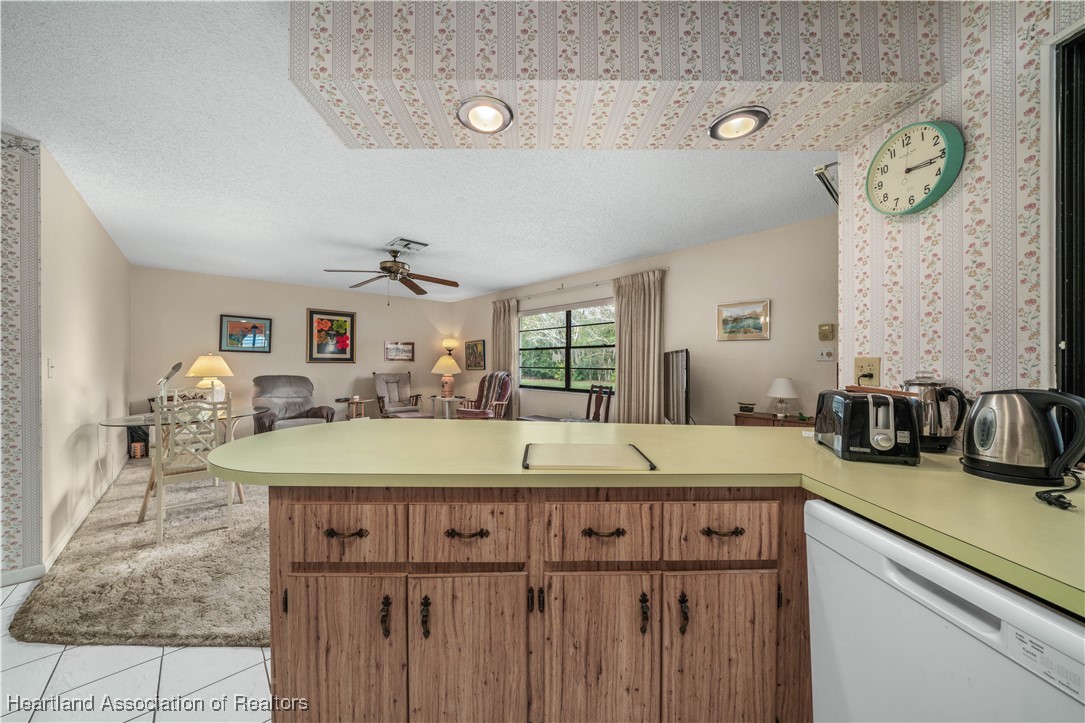 Sebring, Florida 33875, United States, 3 Bedrooms Bedrooms, ,3 BathroomsBathrooms,Residential,Pending,5121