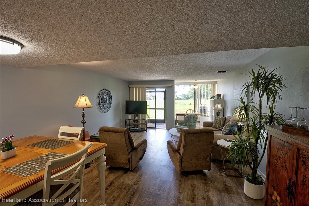 Sebring, Florida 33872, United States, 2 Bedrooms Bedrooms, ,3 BathroomsBathrooms,Residential,Active,254348