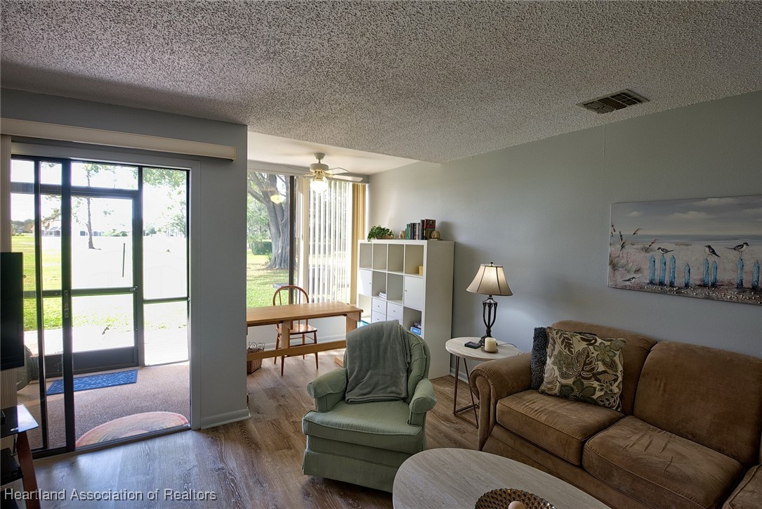 Sebring, Florida 33872, United States, 2 Bedrooms Bedrooms, ,3 BathroomsBathrooms,Residential,Active,254348