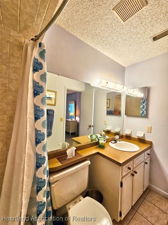 Sebring, Florida 33872, United States, 2 Bedrooms Bedrooms, ,3 BathroomsBathrooms,Residential,Active,254348