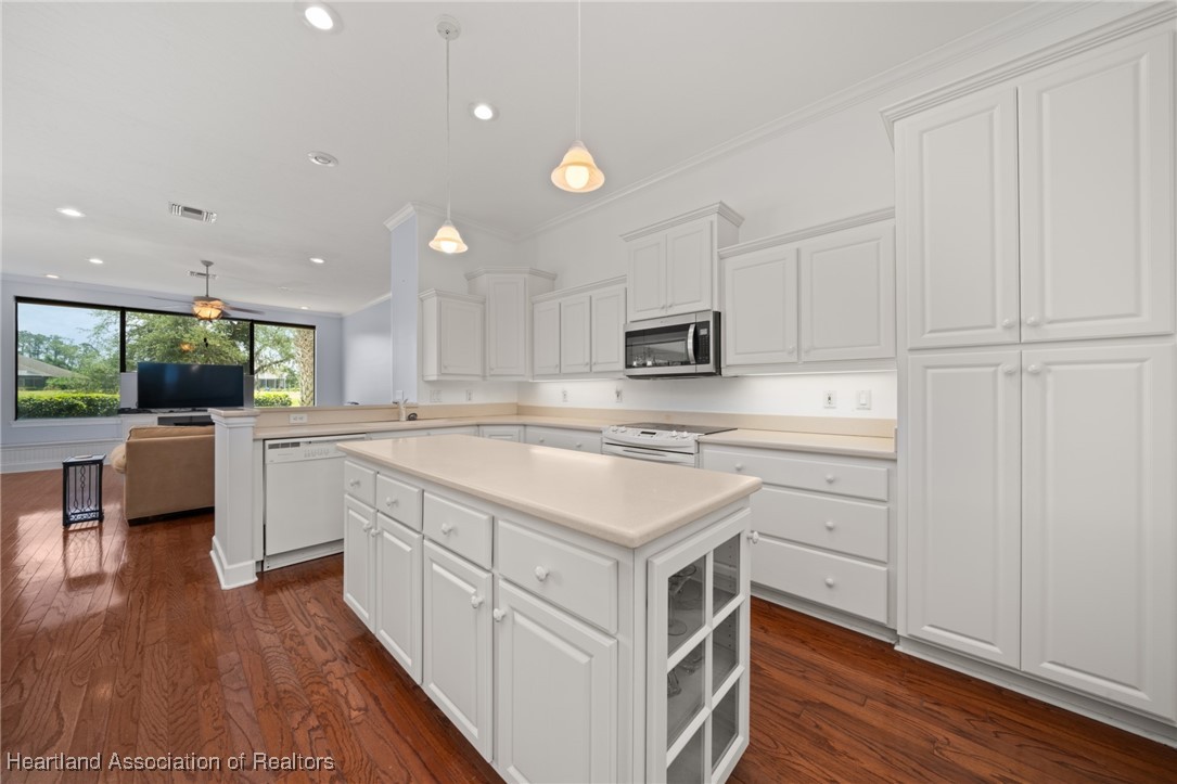 Avon Park, Florida 33825, United States, 3 Bedrooms Bedrooms, ,2 BathroomsBathrooms,Residential,Active,120298