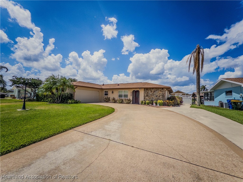 Lake Placid, Florida 33852, United States, 3 Bedrooms Bedrooms, ,2 BathroomsBathrooms,Residential,Active,128608