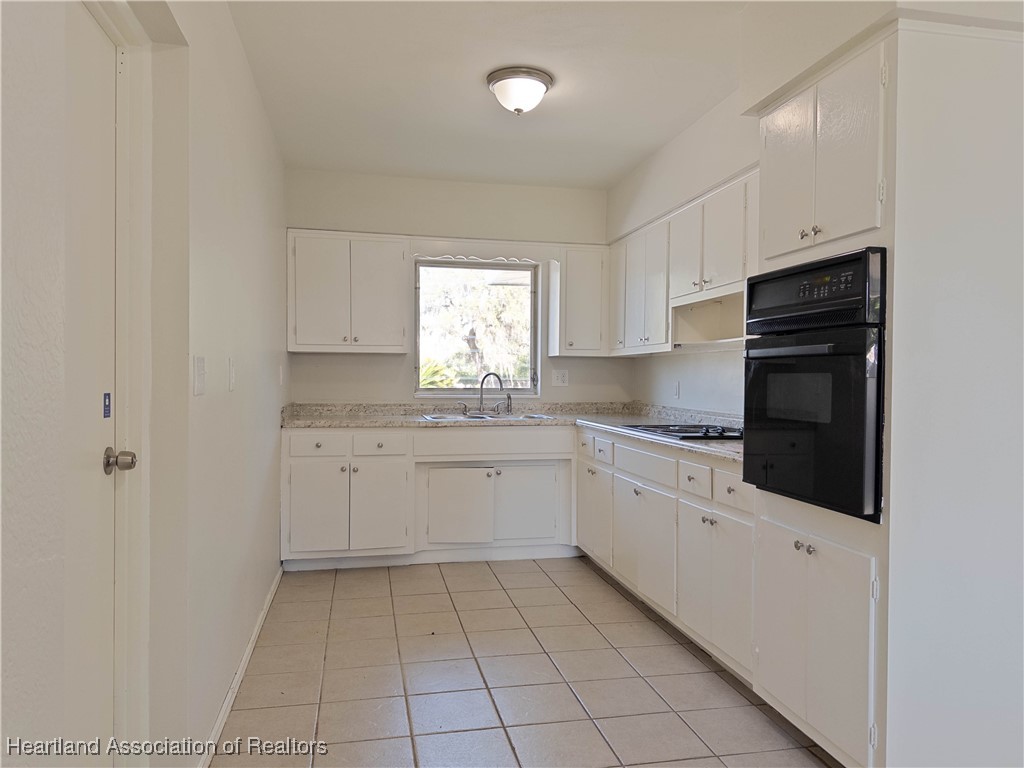 Avon Park, Florida 33825, United States, 2 Bedrooms Bedrooms, ,1 BathroomBathrooms,Residential,Active,112392