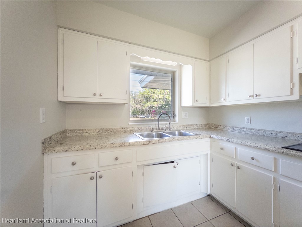 Avon Park, Florida 33825, United States, 2 Bedrooms Bedrooms, ,1 BathroomBathrooms,Residential,Active,112392