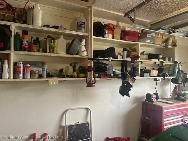 Sebring, Florida 33875, United States, 2 Bedrooms Bedrooms, ,2 BathroomsBathrooms,Residential,Contingent,142969