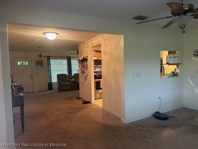 Sebring, Florida 33875, United States, 2 Bedrooms Bedrooms, ,2 BathroomsBathrooms,Residential,Contingent,142969