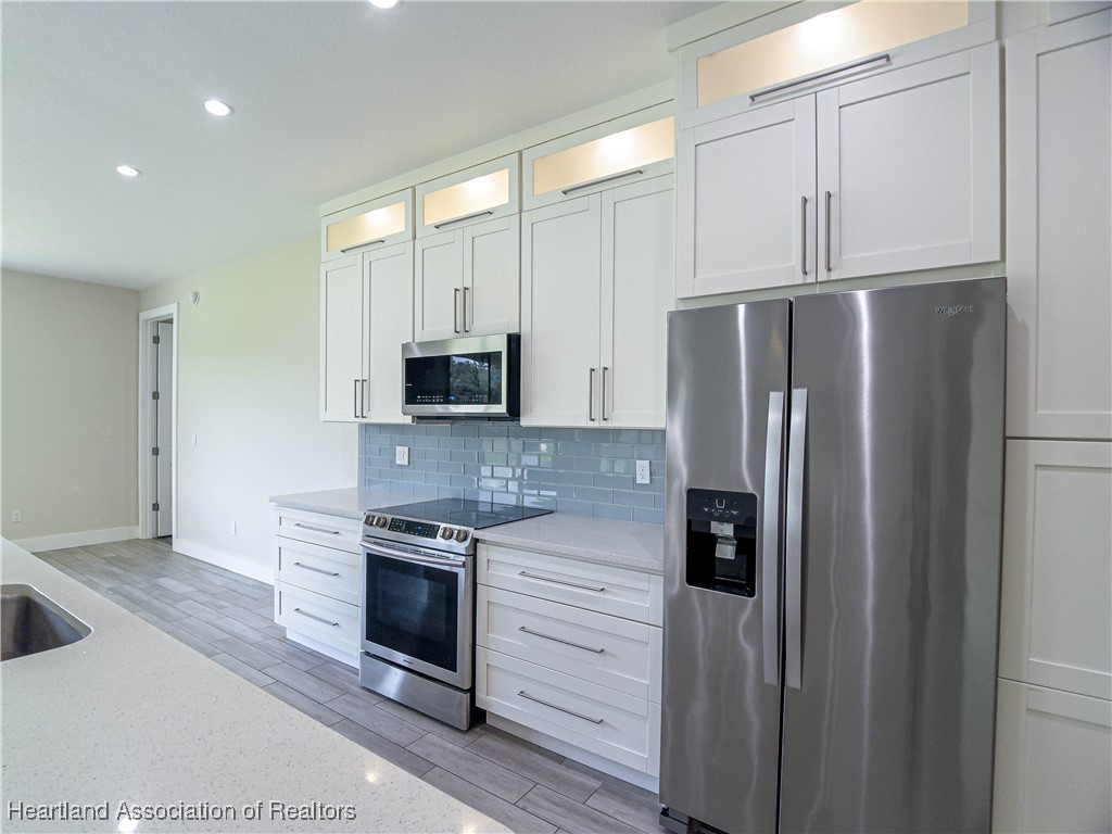 Sebring, Florida 33875, United States, 3 Bedrooms Bedrooms, ,3 BathroomsBathrooms,Residential,Contingent,186774