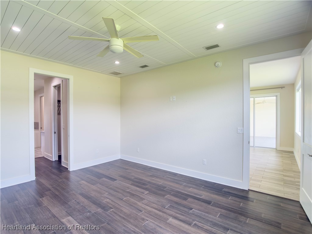 Sebring, Florida 33875, United States, 3 Bedrooms Bedrooms, ,3 BathroomsBathrooms,Residential,Contingent,186774