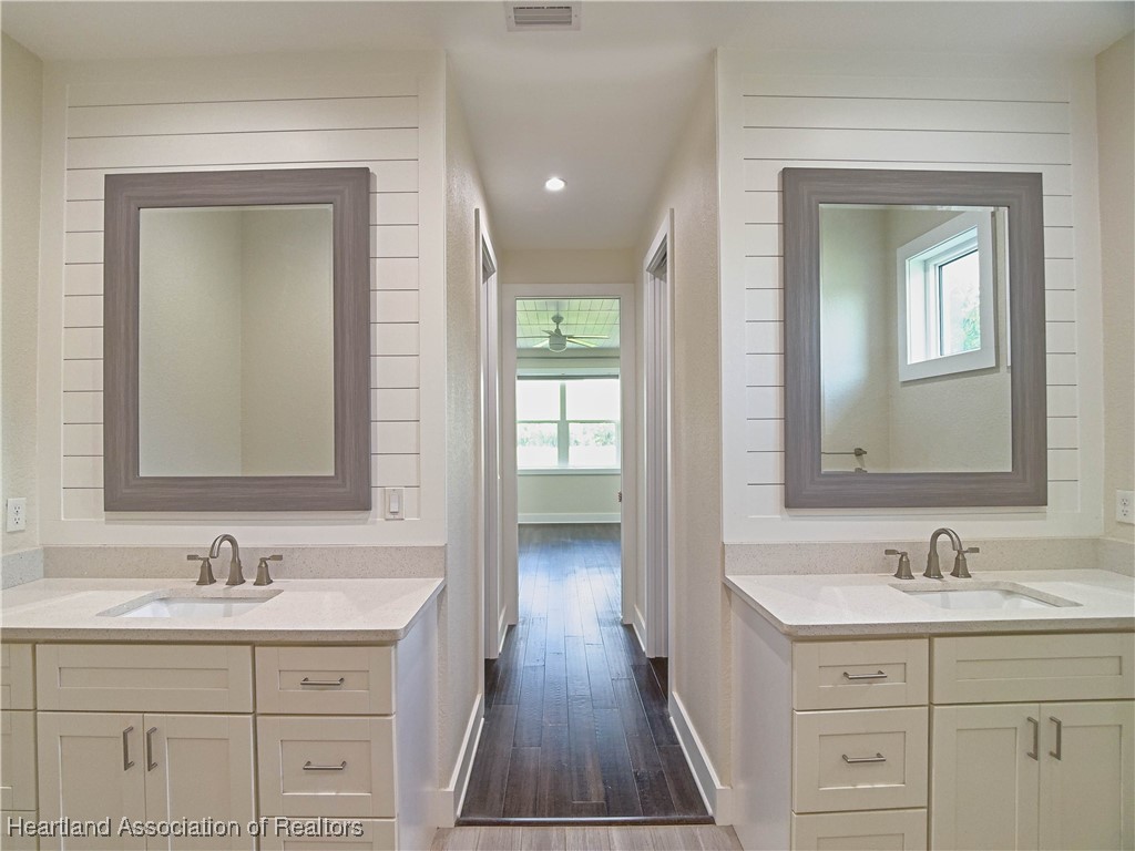 Sebring, Florida 33875, United States, 3 Bedrooms Bedrooms, ,3 BathroomsBathrooms,Residential,Contingent,186774