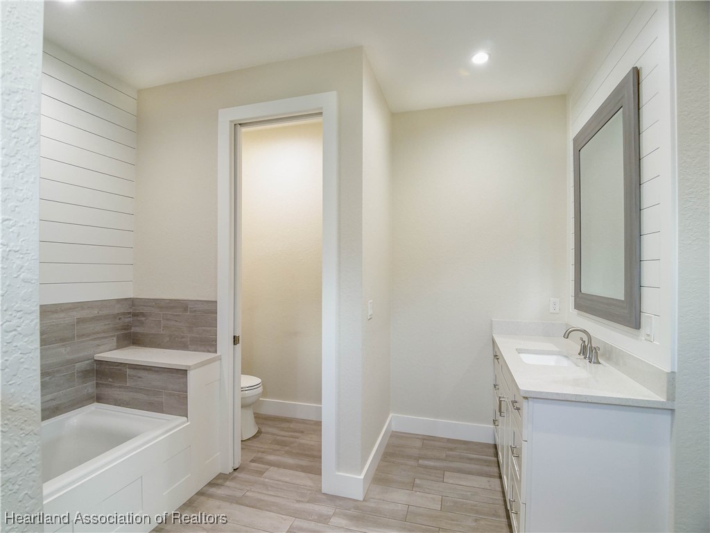 Sebring, Florida 33875, United States, 3 Bedrooms Bedrooms, ,3 BathroomsBathrooms,Residential,Contingent,186774