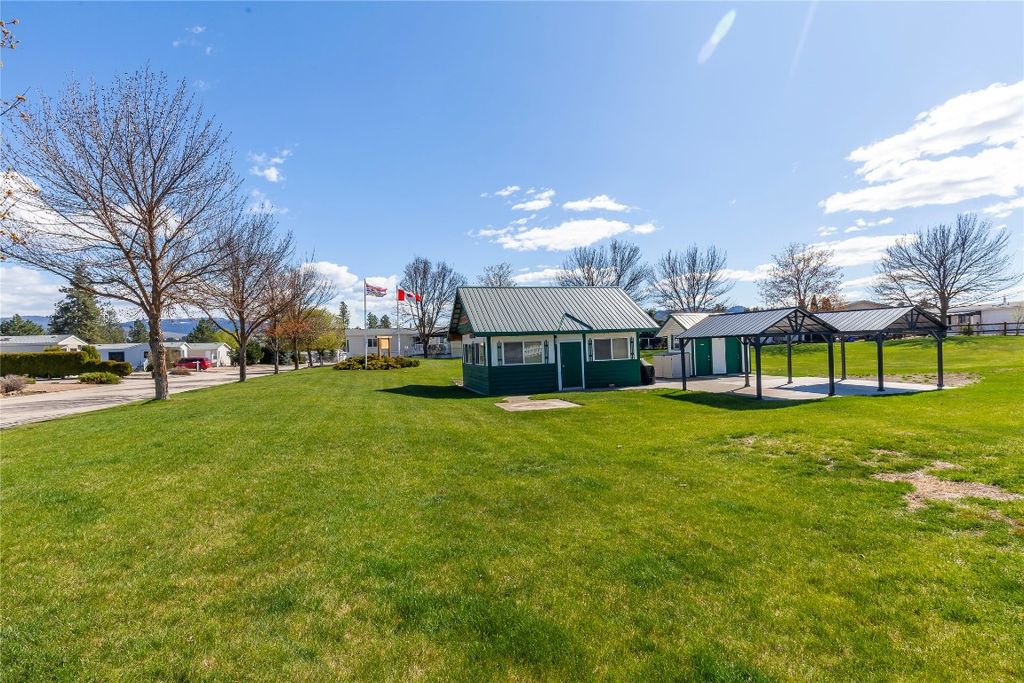 listing image 16518370171762145808