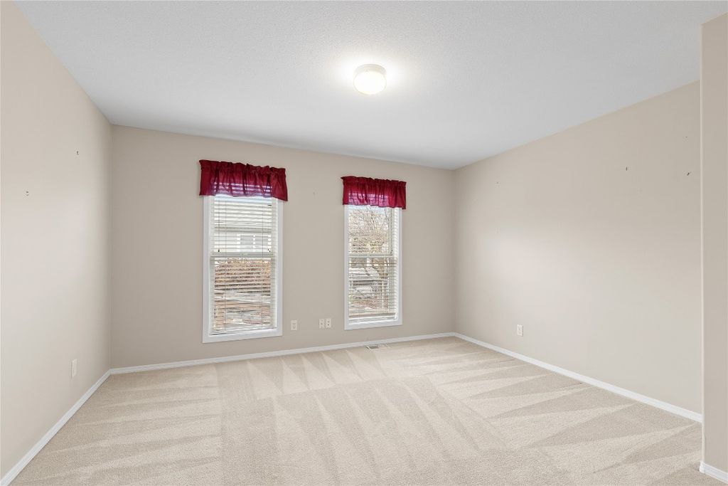 listing image 16512664903789097745