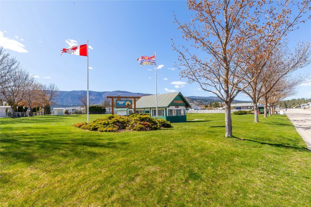 listing image 16516791815843801660