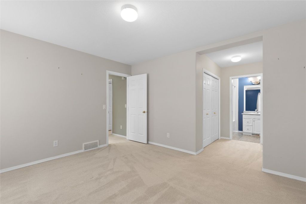 listing image 16518866677572295464