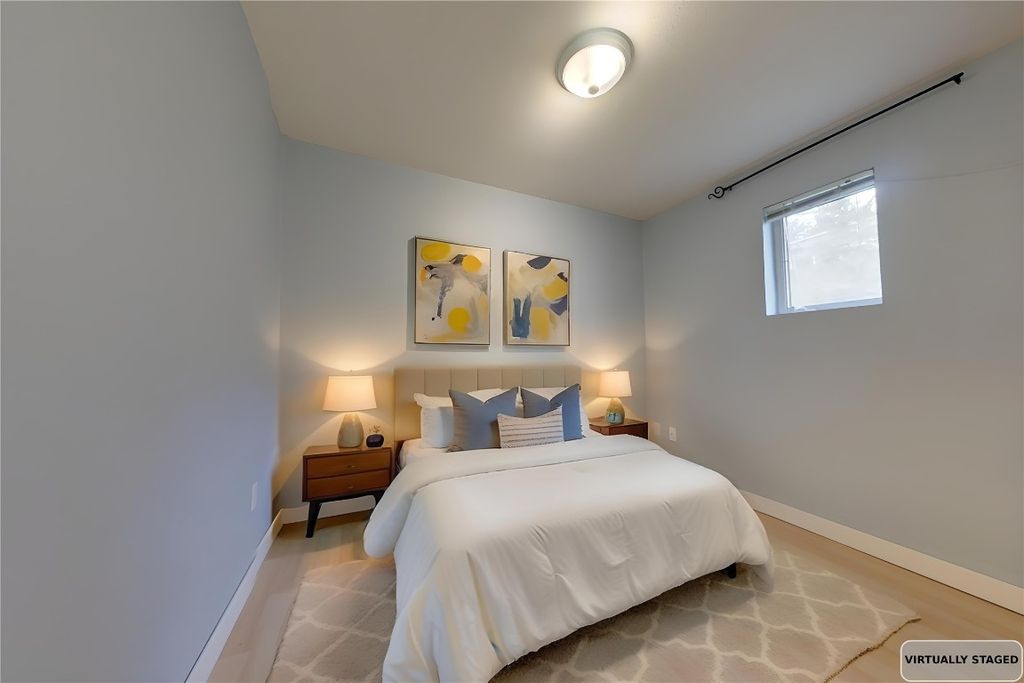 listing image 16511507811624125217