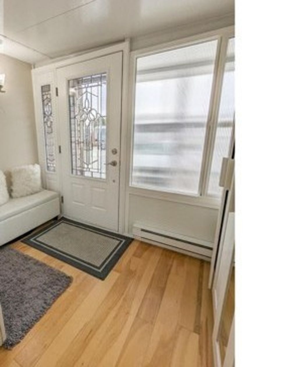 listing image 16515696150365836813