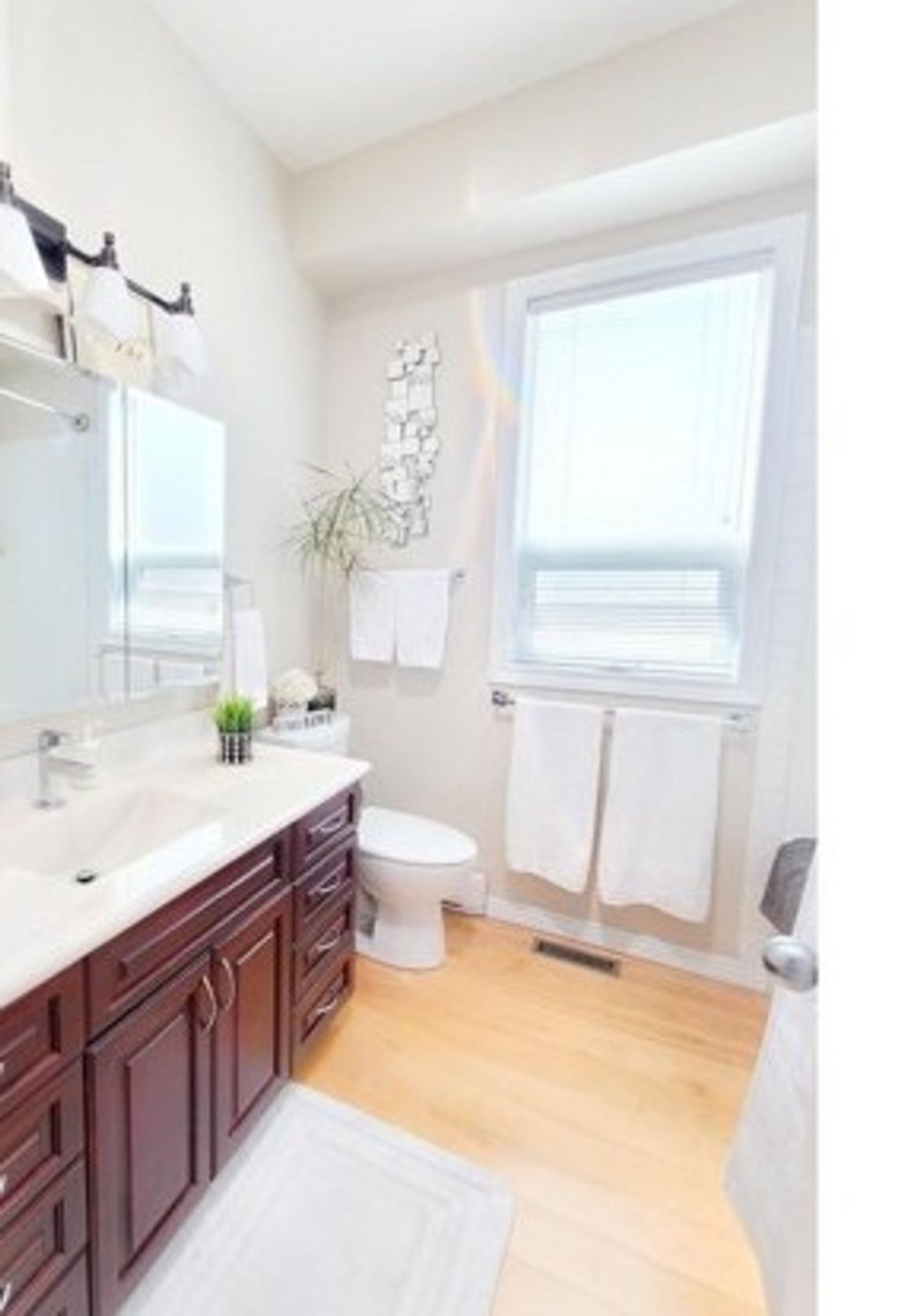 listing image 16512029944519314956