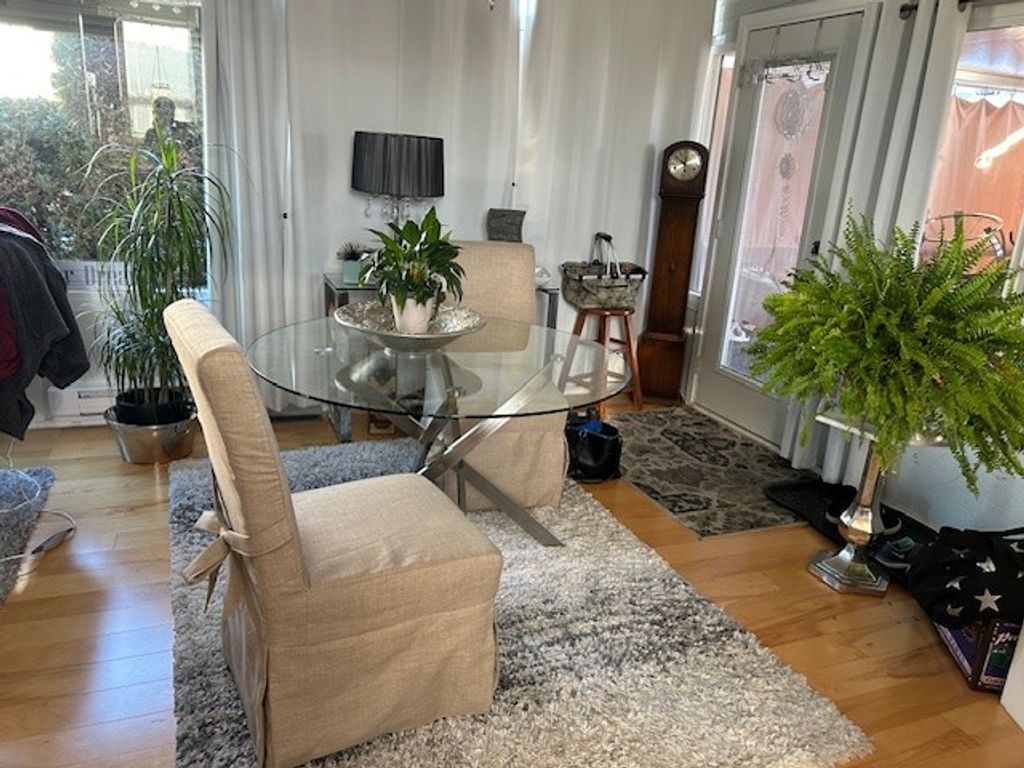 listing image 16511111607946357476