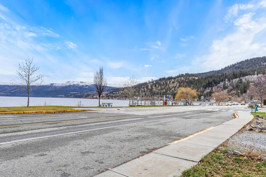 listing image 16517463572136636847