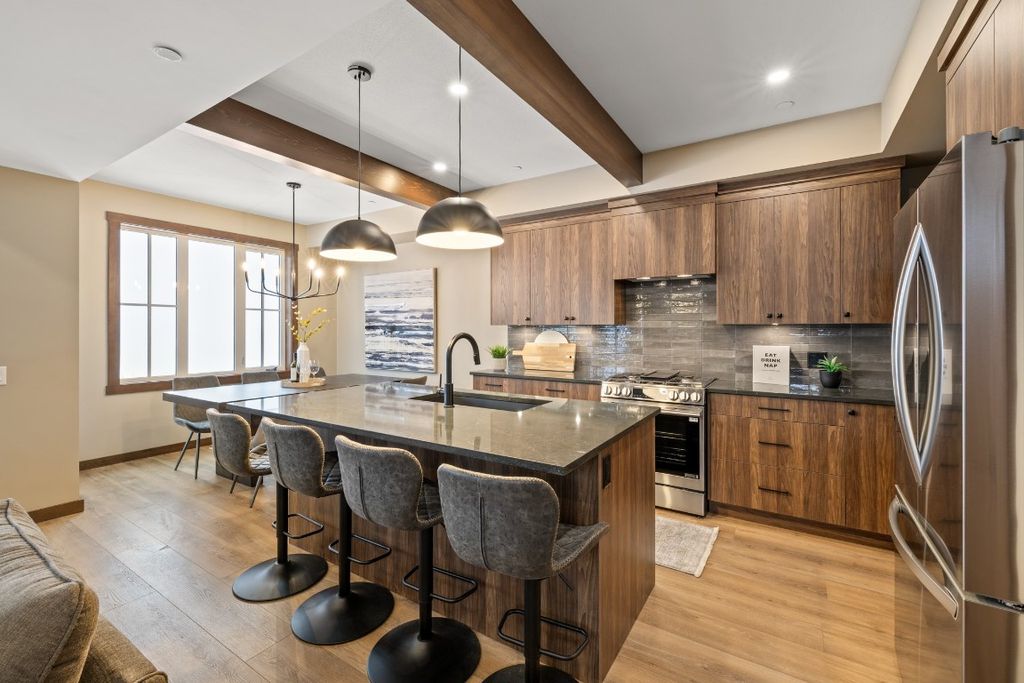 listing image 16514120824160914477