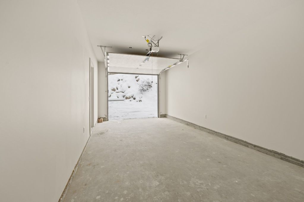 listing image 16516981484599978636