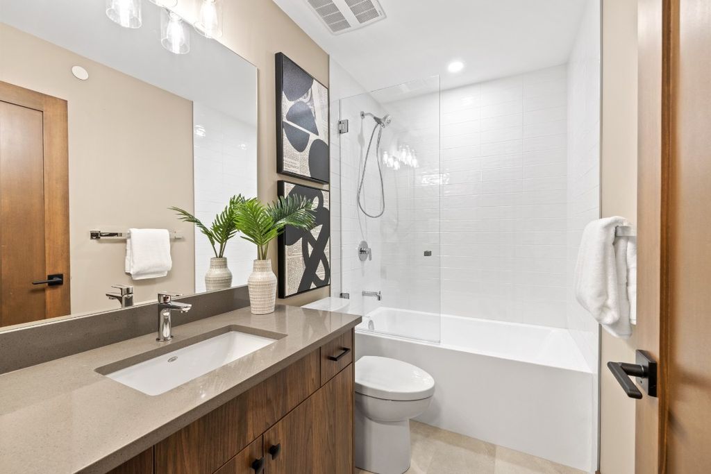 listing image 16514695373546179452