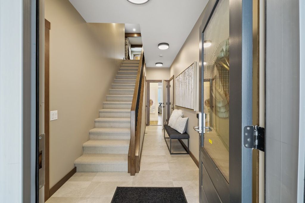 listing image 16515619898896643490