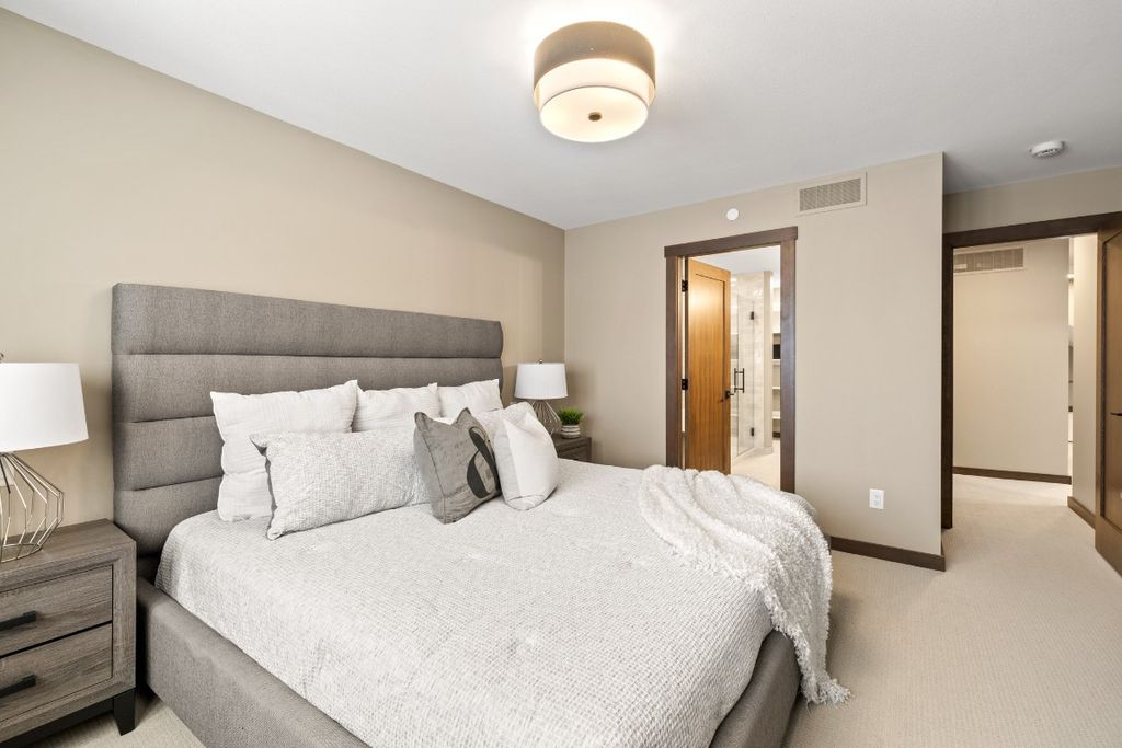 listing image 16512860185231786965