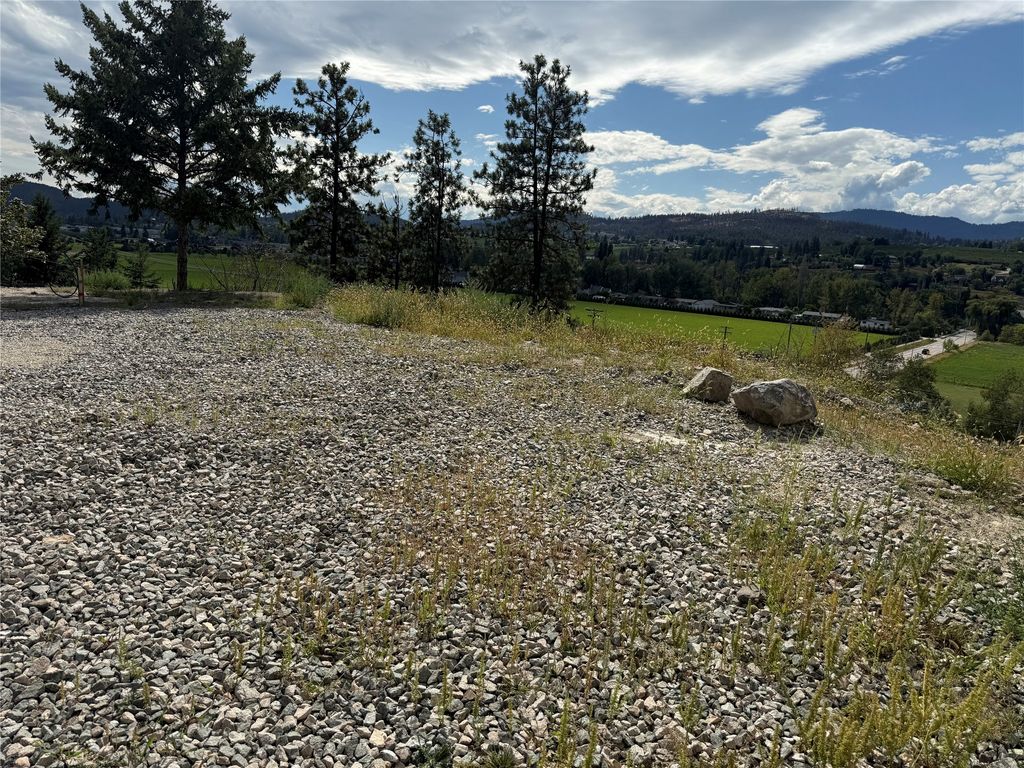 listing image 16518403513550490380