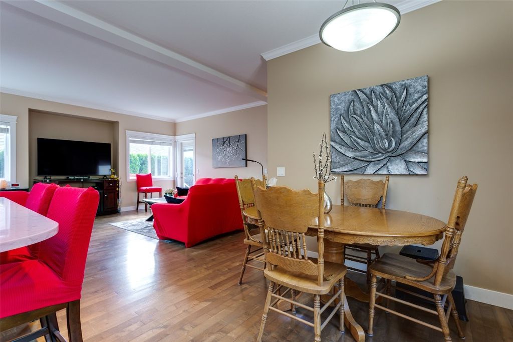 listing image 16514221176036468778