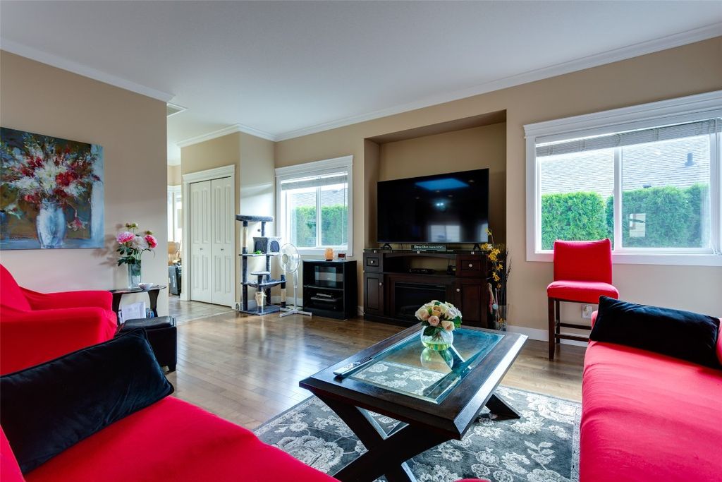 listing image 16514899424397124324