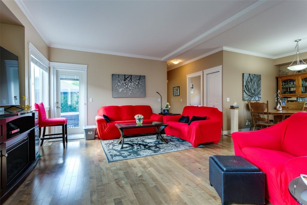listing image 16512416645133012951