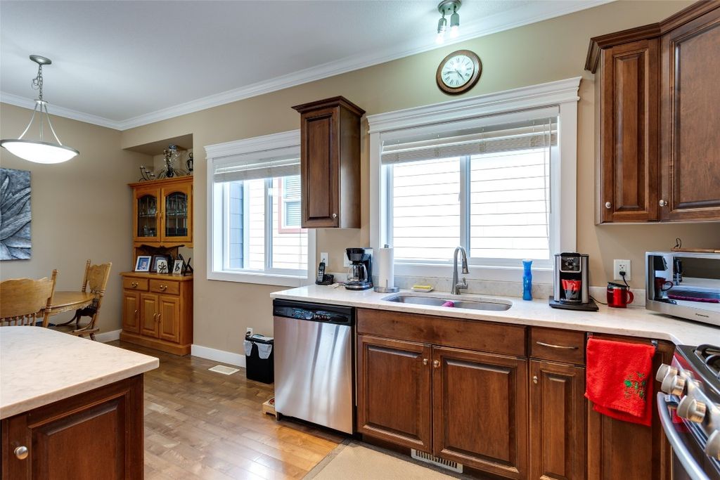 listing image 16518698156000574279