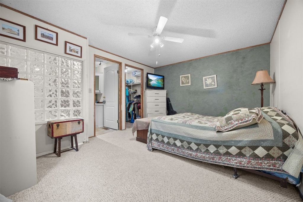 listing image 16519256466313747842