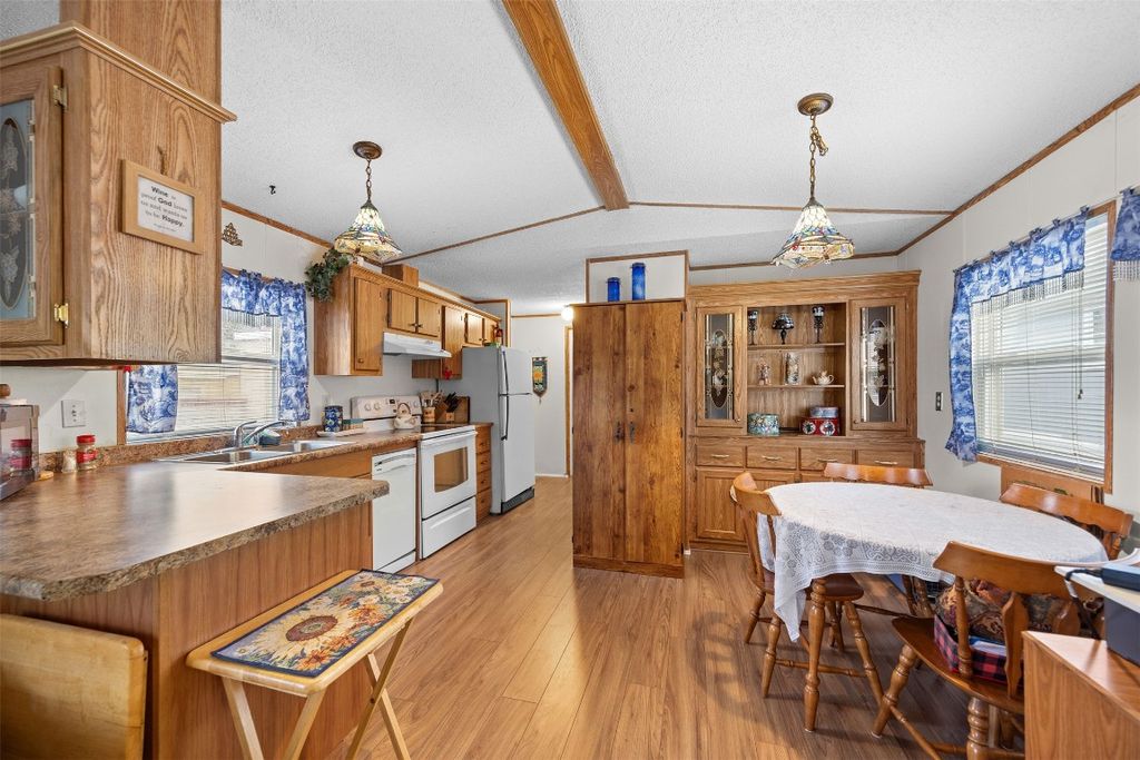 listing image 16510052332210161959