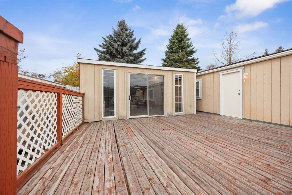 listing image 16512683709278979190