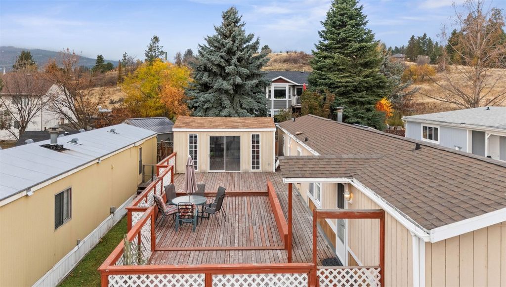 listing image 16512305145603622461