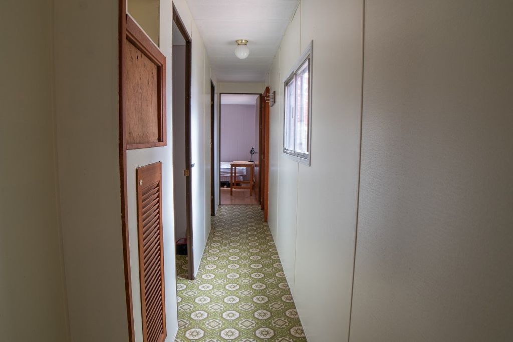 listing image 16512188078210596266